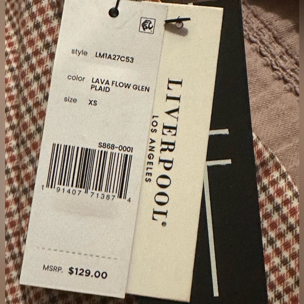 Liverpool Los Angeles
Half & Half Double Breasted Blazer NWT - Picture 11 of 11